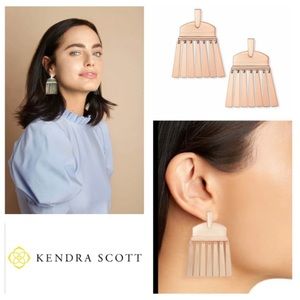 NEW!  Kendra Scott Layne rose gold earrings